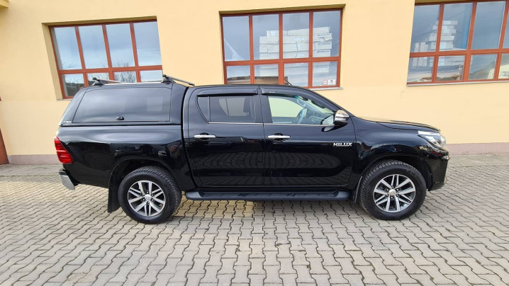 Toyota Hilux 09 Februarie 2021